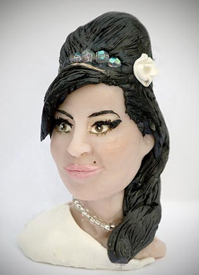 Amy-Winehouse-Cake.jpg